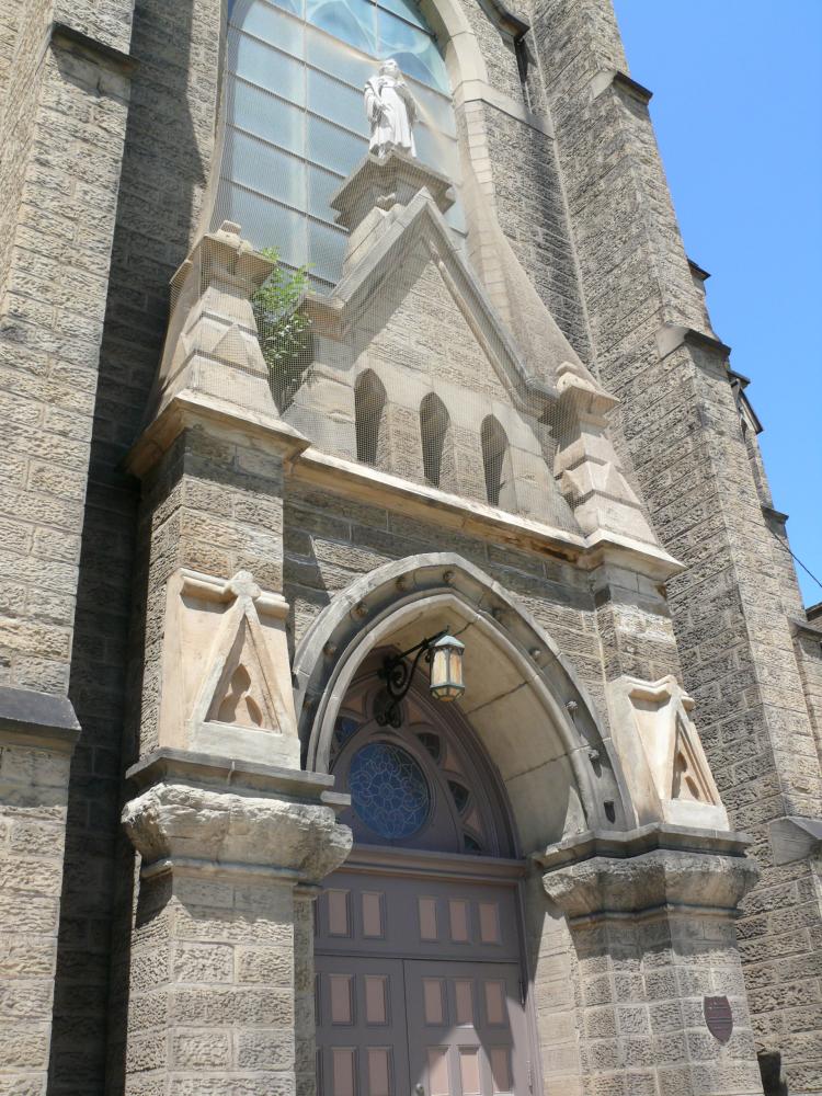 Main entrance; Photo - Dan Musson, Landmarks Commission